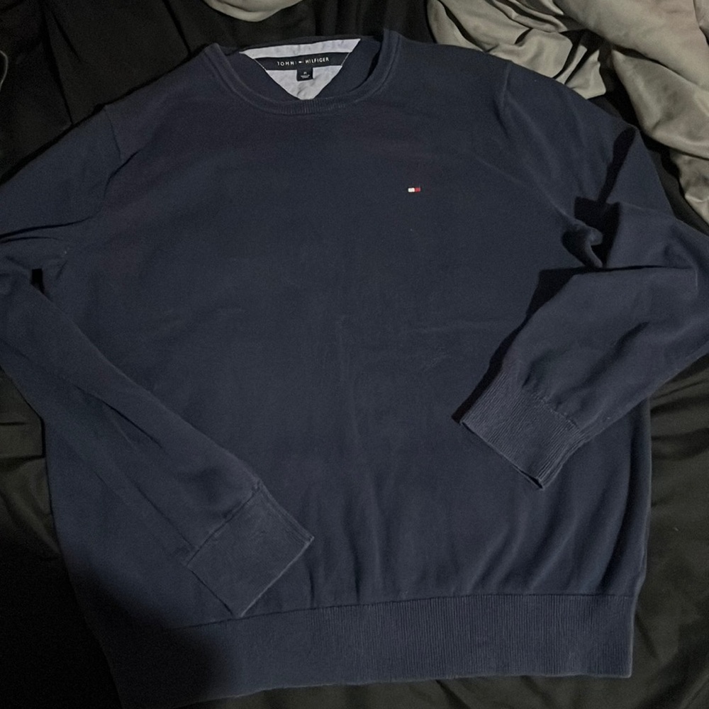 Tommy Hilfiger lightweight sweater. Mens M